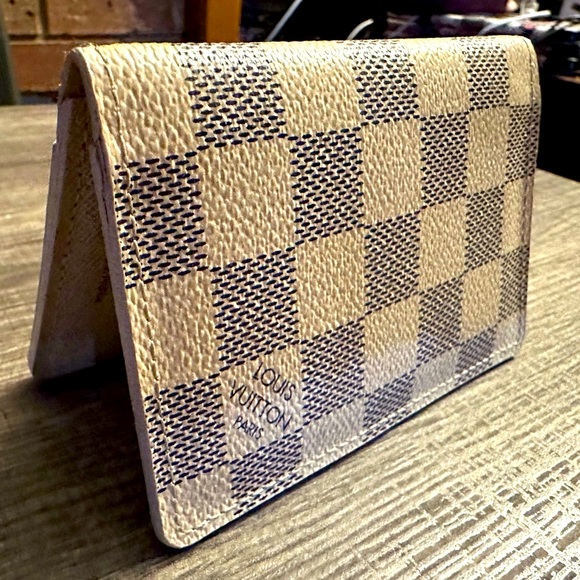 WOW POSHMARK - Authentic Louis Vuitton Damier Azur Wallet - Picture 7 of 16